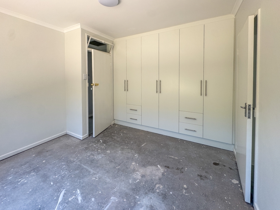 4 Bedroom Property for Sale in Stellenberg Western Cape